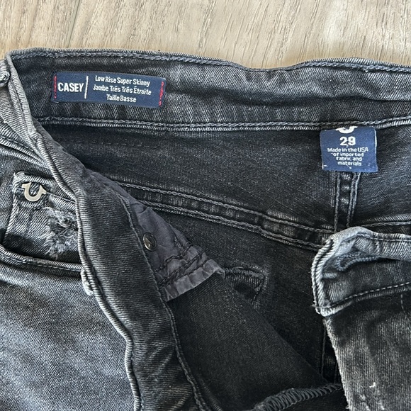 True Religion distressed black skinny jeans size 29 - Picture 2 of 7